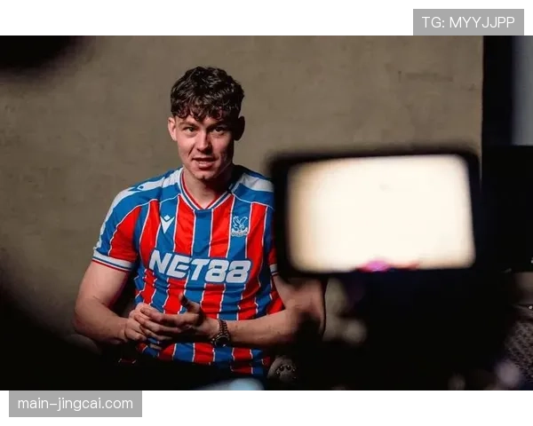 拉尔森高价转会首秀平平 水晶宫进攻重组面临磨合阵痛 拉尔森高价转会首秀平平 水晶宫进攻重组面临磨合阵痛